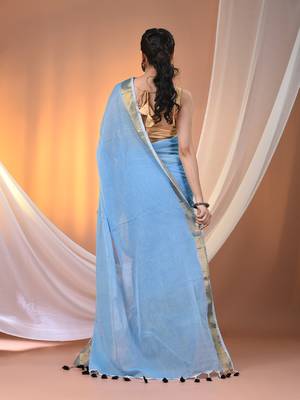 Sky blue mulmul cotton soft saree with zari borders Without blouse 3