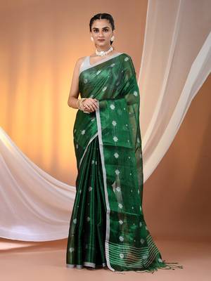 Green texture motifs tissue saree with stripes pallu 1