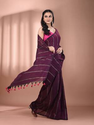 Burgundy cotton handspun soft saree with stripe pattern 2