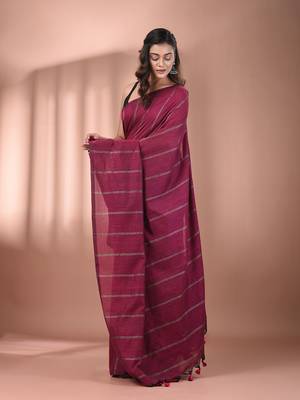 Magenta cotton handspun soft saree with stripe pattern 2