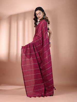Magenta cotton handspun soft saree with stripe pattern 3