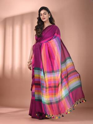Magenta and multicolor colorblocked mulmul cotton saree Without blouse 2