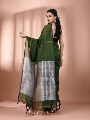Forest green cotton soft saree with contrast silver pallu 3