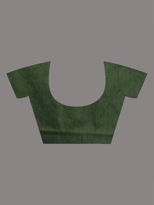 Forest green cotton soft saree with contrast silver pallu 5