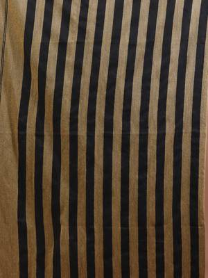 Beige cotton soft saree with stripes pallu 4
