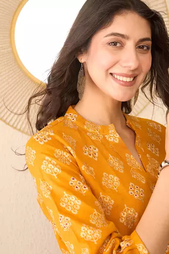 Women yellow cotton blend floral printed regular top