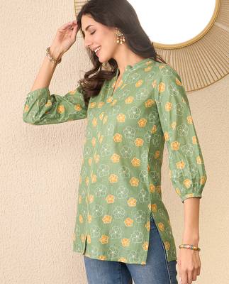 Women green cotton blend floral printed regular top 3