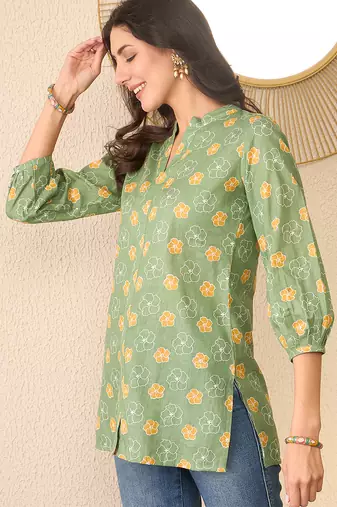 Women green cotton blend floral printed regular top
