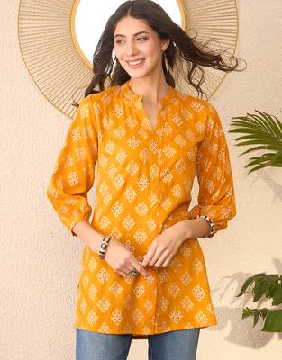 Women yellow cotton blend floral printed regular top 5