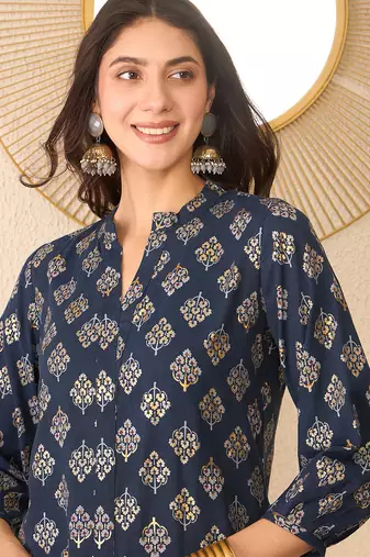 Women navy blue cotton blend floral printed regular top