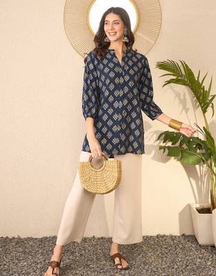 Women navy blue cotton blend floral printed regular top 5