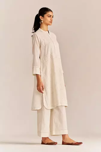 Off-white mal chikankari embroidery co-ord set