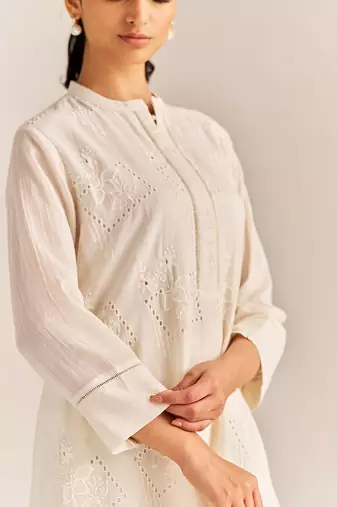 Off-white mal chikankari embroidery co-ord set