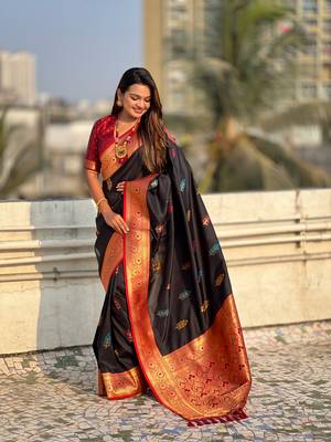 Black soft silk blend woven meenakari saree 4