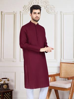 Maroon cotton solid textured kurta 3