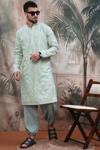 Green solid steelembroidered rayon kurta