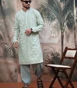 Green solid steelembroidered rayon kurta