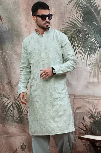 Green solid steelembroidered rayon kurta