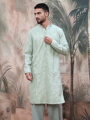 Green solid steelembroidered rayon kurta 4