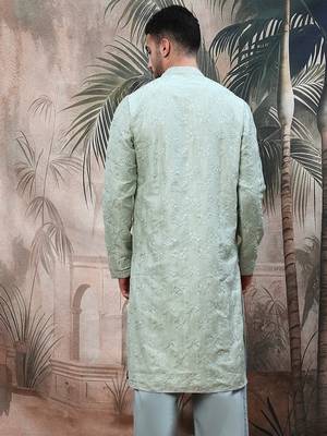 Green solid steelembroidered rayon kurta 5