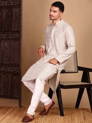 Light pink chicabstractchikankari kurta with sequin kurta 1