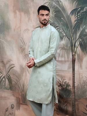 Greensequin chic pattern steelchikankari kurta 2