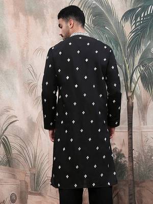 Black sequin chic pattern chikankari kurta 5