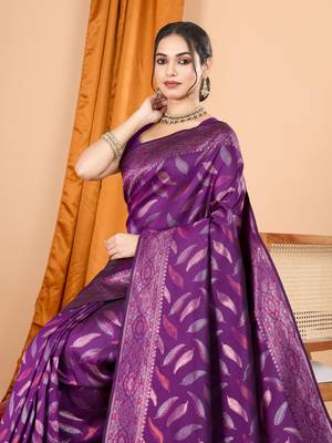 Woven double zari purple soft silk blend partywear saree 3