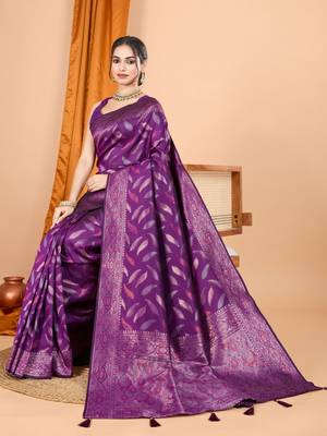 Woven double zari purple soft silk blend partywear saree 5