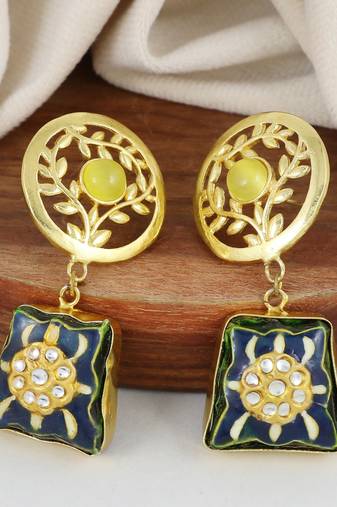 Gold finish yellow onyx earrings