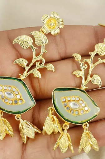 Gold finish flower design earrings