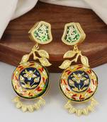 Gold finish vintage look earrings