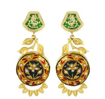Gold finish vintage look earrings 2