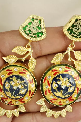 Gold finish vintage look earrings
