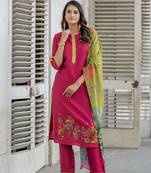 Floral Printed Round Neck Straight Kurta With Trousers & Dupatta