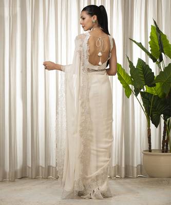 White nikaza saree set 2