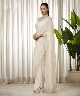 White nikaza saree set 5