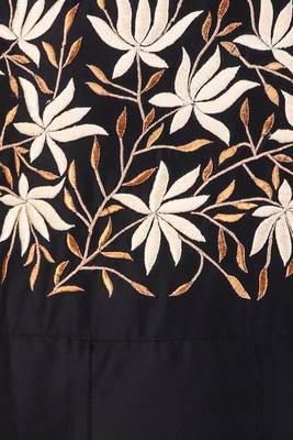 Horizontally filled floral design anarkali abaya 4