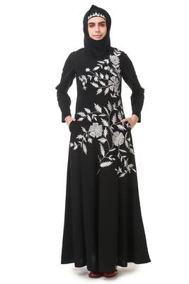 Contrast embroidery heavily flared abaya 1