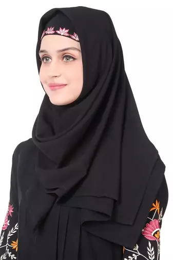 Embellished sleeve pleated front abaya