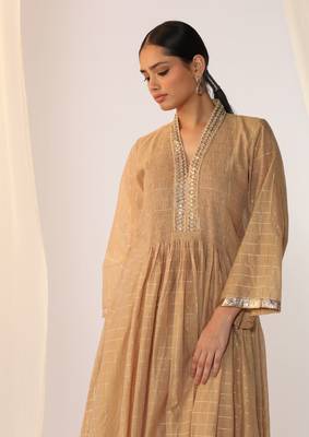 Champagne embroidered chanderi kurta sets 3