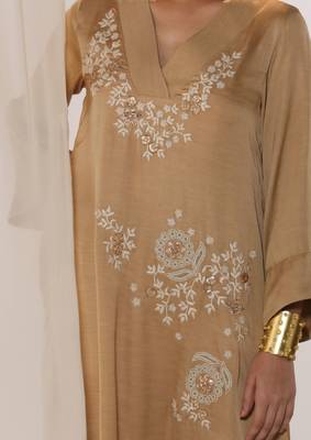 Champagne embroidered linen kurta sets 3