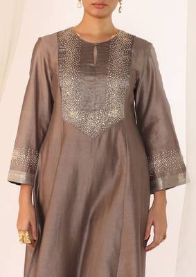 Grey embroidered chanderi kurta sets 3