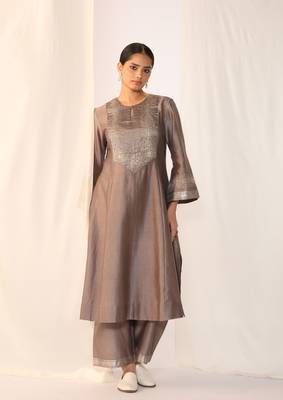 Grey embroidered chanderi kurta sets 4