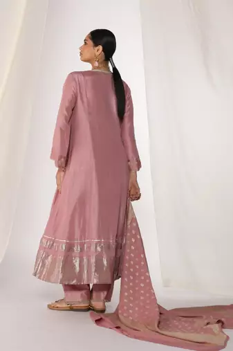 Baby pink woven silk kurta sets