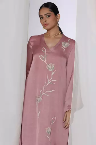 Baby pink embroidered linen kurta sets
