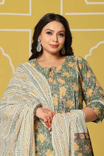 green cotton a-line plus size kurta set