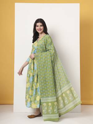 green pure cotton maternity anarkali kurta trouser dupatta set 2