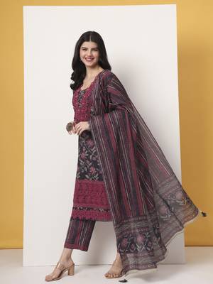 cotton purple kurta dupatta set with lace detailing 2