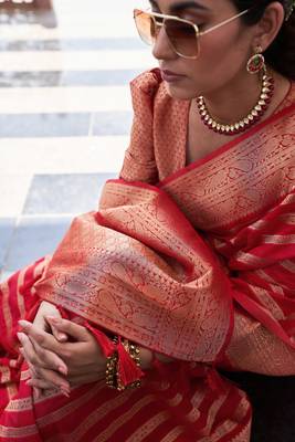 Light Pink Zari Woven Banarasi Soft Georgette Saree 4